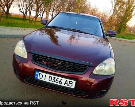 Красный ВАЗ Priora, объемом двигателя 1.6 л и пробегом 118 тыс. км за 3900 $, фото 6 на Automoto.ua