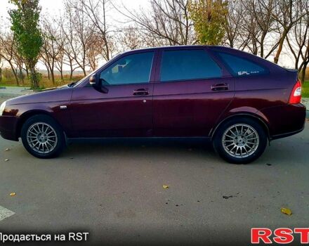 Красный ВАЗ Priora, объемом двигателя 1.6 л и пробегом 118 тыс. км за 3900 $, фото 4 на Automoto.ua