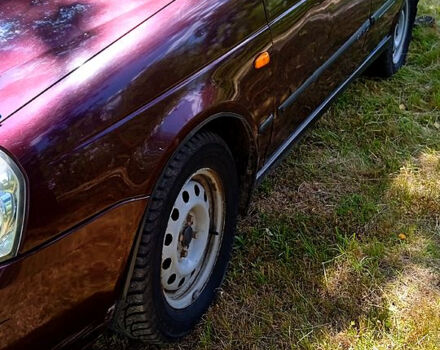 Красный ВАЗ Priora, объемом двигателя 1.6 л и пробегом 238 тыс. км за 1550 $, фото 1 на Automoto.ua