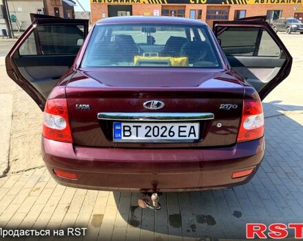 Красный ВАЗ Priora, объемом двигателя 1.6 л и пробегом 222 тыс. км за 2650 $, фото 3 на Automoto.ua