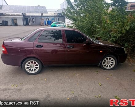 Красный ВАЗ Priora, объемом двигателя 1.6 л и пробегом 200 тыс. км за 2500 $, фото 2 на Automoto.ua