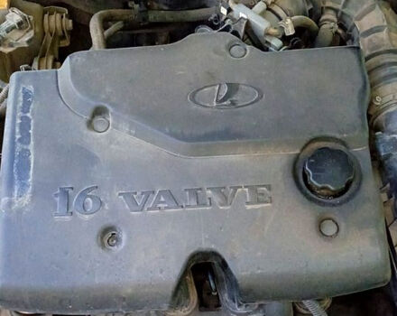 Красный ВАЗ Priora, объемом двигателя 1.6 л и пробегом 238 тыс. км за 1550 $, фото 6 на Automoto.ua