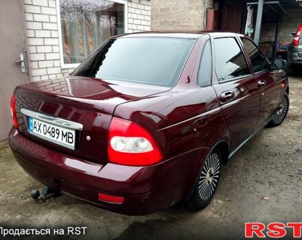 Красный ВАЗ Priora, объемом двигателя 1.6 л и пробегом 60 тыс. км за 3100 $, фото 2 на Automoto.ua