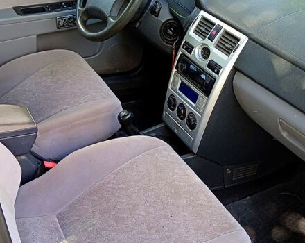 Красный ВАЗ Priora, объемом двигателя 1.6 л и пробегом 238 тыс. км за 1550 $, фото 10 на Automoto.ua