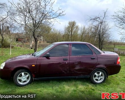 Красный ВАЗ Priora, объемом двигателя 1.6 л и пробегом 177 тыс. км за 2000 $, фото 3 на Automoto.ua