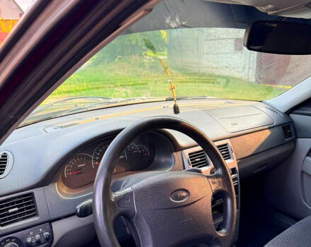 Красный ВАЗ Priora, объемом двигателя 1.6 л и пробегом 250 тыс. км за 3200 $, фото 4 на Automoto.ua