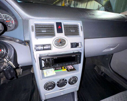 Красный ВАЗ Priora, объемом двигателя 1.6 л и пробегом 250 тыс. км за 3200 $, фото 10 на Automoto.ua