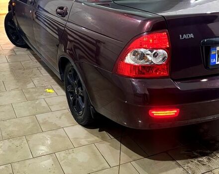 Червоний ВАЗ Priora, об'ємом двигуна 1.6 л та пробігом 187 тис. км за 3000 $, фото 3 на Automoto.ua