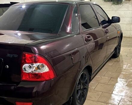 Червоний ВАЗ Priora, об'ємом двигуна 1.6 л та пробігом 187 тис. км за 3000 $, фото 1 на Automoto.ua