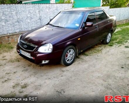 Красный ВАЗ Priora, объемом двигателя 1.6 л и пробегом 78 тыс. км за 3300 $, фото 4 на Automoto.ua
