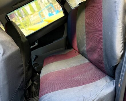 Красный ВАЗ Priora, объемом двигателя 1.6 л и пробегом 260 тыс. км за 2250 $, фото 7 на Automoto.ua