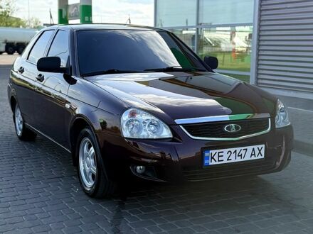 ВАЗ Priora 2011 в Днепре (Днепропетровске) на Automoto.ua Красный ВАЗ Priora, объемом двигателя 1.6 л и пробегом 60 тыс. км за 5500 $, фото 1 на Automoto.ua
