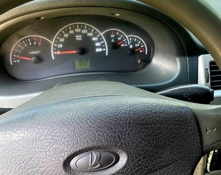 ВАЗ Priora, объемом двигателя 1.6 л и пробегом 180 тыс. км за 2250 $, фото 5 на Automoto.ua