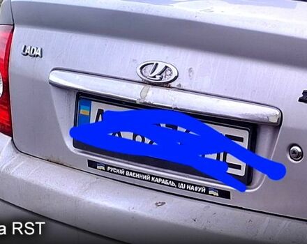 Сірий ВАЗ Priora, об'ємом двигуна 1.6 л та пробігом 204 тис. км за 1600 $, фото 1 на Automoto.ua