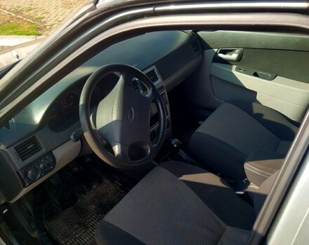 Серый ВАЗ Priora, объемом двигателя 1.6 л и пробегом 150 тыс. км за 2700 $, фото 4 на Automoto.ua