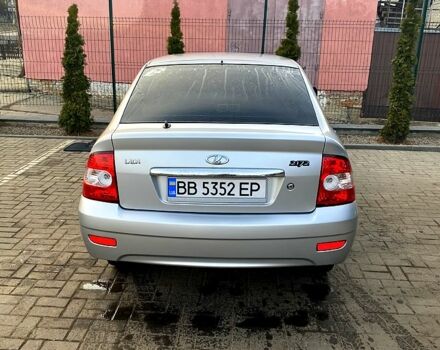 Серый ВАЗ Priora, объемом двигателя 1.6 л и пробегом 50 тыс. км за 3000 $, фото 2 на Automoto.ua