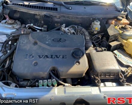 Серый ВАЗ Priora, объемом двигателя 1.6 л и пробегом 220 тыс. км за 2200 $, фото 4 на Automoto.ua