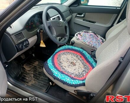Серый ВАЗ Priora, объемом двигателя 1.6 л и пробегом 47 тыс. км за 4200 $, фото 5 на Automoto.ua