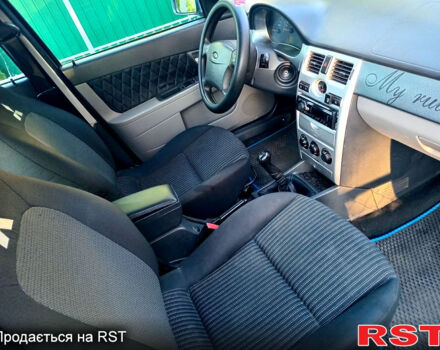 Сірий ВАЗ Priora, об'ємом двигуна 1.6 л та пробігом 192 тис. км за 2350 $, фото 9 на Automoto.ua