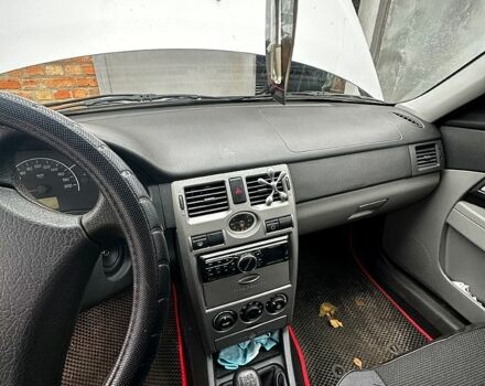Серый ВАЗ Priora, объемом двигателя 1.6 л и пробегом 101 тыс. км за 3300 $, фото 10 на Automoto.ua