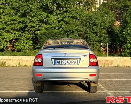 Серый ВАЗ Priora, объемом двигателя 1.6 л и пробегом 208 тыс. км за 2570 $, фото 3 на Automoto.ua