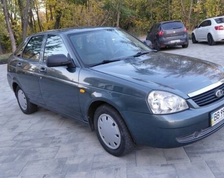 Серый ВАЗ Priora, объемом двигателя 1.6 л и пробегом 85 тыс. км за 3350 $, фото 2 на Automoto.ua
