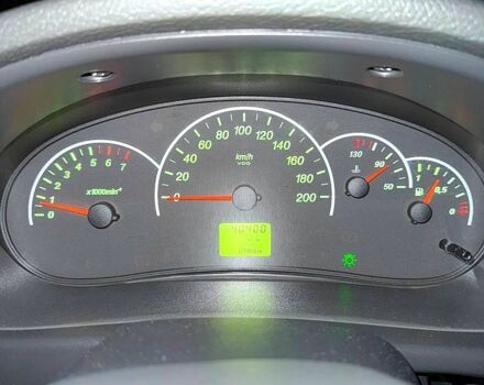 Серый ВАЗ Priora, объемом двигателя 1.6 л и пробегом 40 тыс. км за 4500 $, фото 6 на Automoto.ua