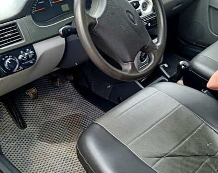 Серый ВАЗ Priora, объемом двигателя 1.6 л и пробегом 155 тыс. км за 3100 $, фото 3 на Automoto.ua