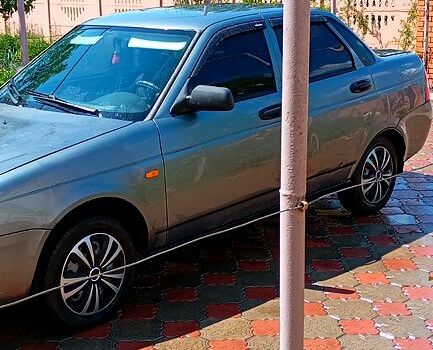 Серый ВАЗ Priora, объемом двигателя 1.6 л и пробегом 160 тыс. км за 2000 $, фото 6 на Automoto.ua