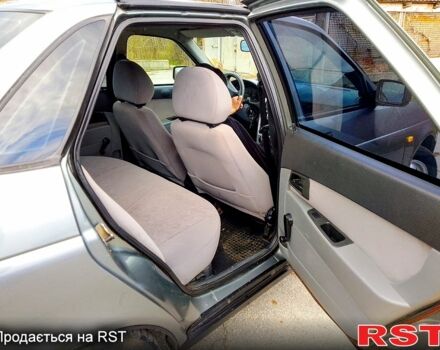 Сірий ВАЗ Priora, об'ємом двигуна 1.6 л та пробігом 260 тис. км за 2400 $, фото 5 на Automoto.ua