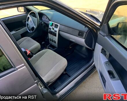 Серый ВАЗ Priora, объемом двигателя 1.6 л и пробегом 170 тыс. км за 2000 $, фото 1 на Automoto.ua