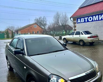 Серый ВАЗ Priora, объемом двигателя 1.6 л и пробегом 270 тыс. км за 2100 $, фото 2 на Automoto.ua