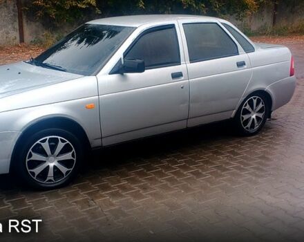 Серый ВАЗ Priora, объемом двигателя 1.6 л и пробегом 200 тыс. км за 1600 $, фото 1 на Automoto.ua