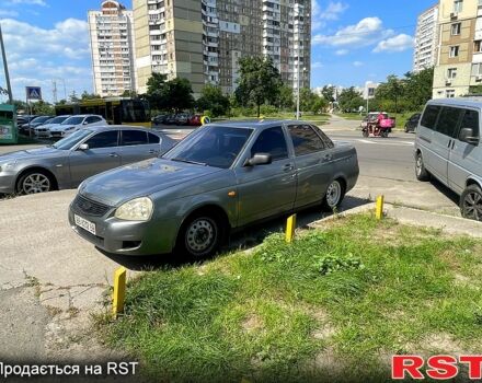 Серый ВАЗ Priora, объемом двигателя 1.6 л и пробегом 270 тыс. км за 2000 $, фото 2 на Automoto.ua