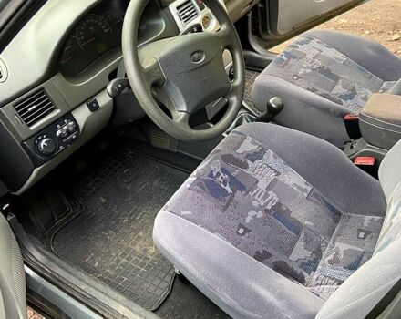 Серый ВАЗ Priora, объемом двигателя 1.6 л и пробегом 197 тыс. км за 2200 $, фото 5 на Automoto.ua