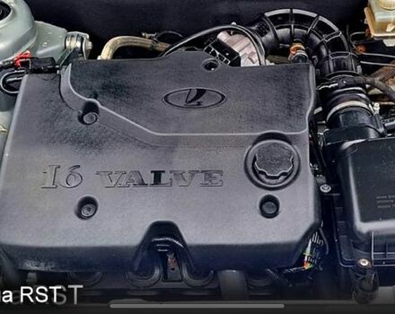 Серый ВАЗ Priora, объемом двигателя 1.6 л и пробегом 157 тыс. км за 2400 $, фото 2 на Automoto.ua