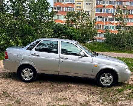 Сірий ВАЗ Priora, об'ємом двигуна 1.6 л та пробігом 183 тис. км за 2500 $, фото 2 на Automoto.ua