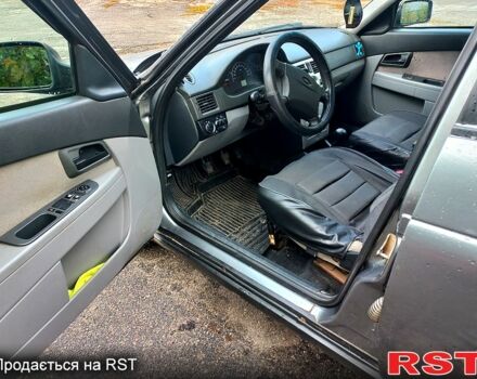 Серый ВАЗ Priora, объемом двигателя 1.6 л и пробегом 119 тыс. км за 2100 $, фото 5 на Automoto.ua