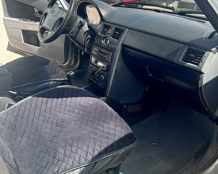 Серый ВАЗ Priora, объемом двигателя 1.6 л и пробегом 234 тыс. км за 2200 $, фото 8 на Automoto.ua