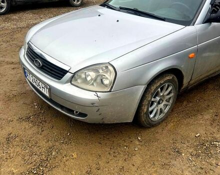 Сірий ВАЗ Priora, об'ємом двигуна 1.6 л та пробігом 170 тис. км за 1800 $, фото 1 на Automoto.ua