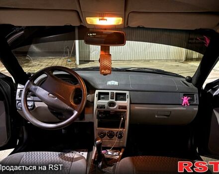 Серый ВАЗ Priora, объемом двигателя 1.6 л и пробегом 171 тыс. км за 3100 $, фото 5 на Automoto.ua