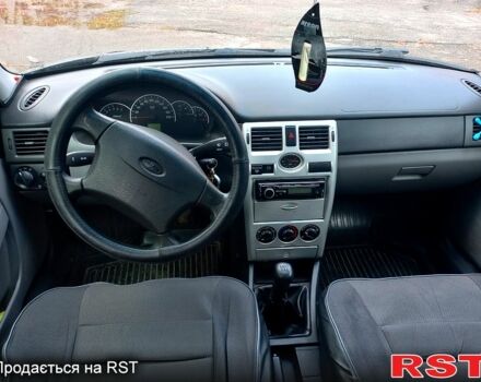Серый ВАЗ Priora, объемом двигателя 1.6 л и пробегом 119 тыс. км за 2100 $, фото 3 на Automoto.ua