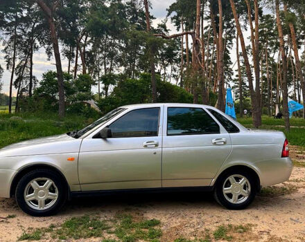 Сірий ВАЗ Priora, об'ємом двигуна 1.6 л та пробігом 183 тис. км за 2500 $, фото 1 на Automoto.ua