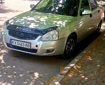 Серый ВАЗ Priora, объемом двигателя 1.6 л и пробегом 284 тыс. км за 2050 $, фото 2 на Automoto.ua
