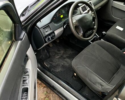 Серый ВАЗ Priora, объемом двигателя 1.6 л и пробегом 182 тыс. км за 2499 $, фото 6 на Automoto.ua