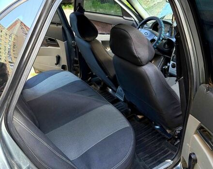 Сірий ВАЗ Priora, об'ємом двигуна 1.6 л та пробігом 273 тис. км за 3200 $, фото 4 на Automoto.ua
