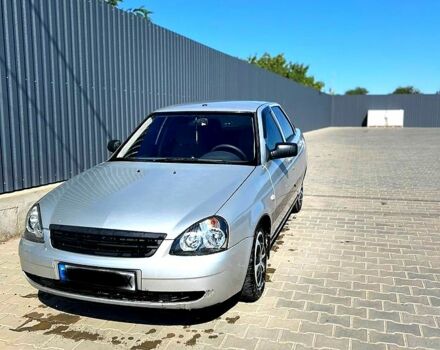 Сірий ВАЗ Priora, об'ємом двигуна 1.6 л та пробігом 193 тис. км за 2050 $, фото 1 на Automoto.ua