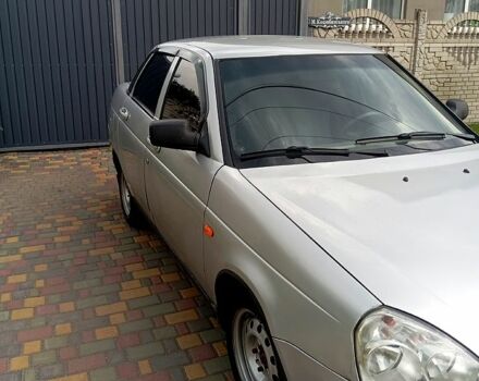 Сірий ВАЗ Priora, об'ємом двигуна 1.6 л та пробігом 245 тис. км за 1900 $, фото 1 на Automoto.ua
