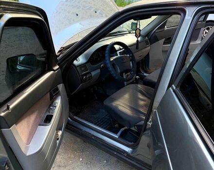 Сірий ВАЗ Priora, об'ємом двигуна 1.6 л та пробігом 273 тис. км за 3200 $, фото 6 на Automoto.ua