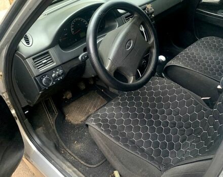 Сірий ВАЗ Priora, об'ємом двигуна 1.6 л та пробігом 120 тис. км за 2700 $, фото 5 на Automoto.ua